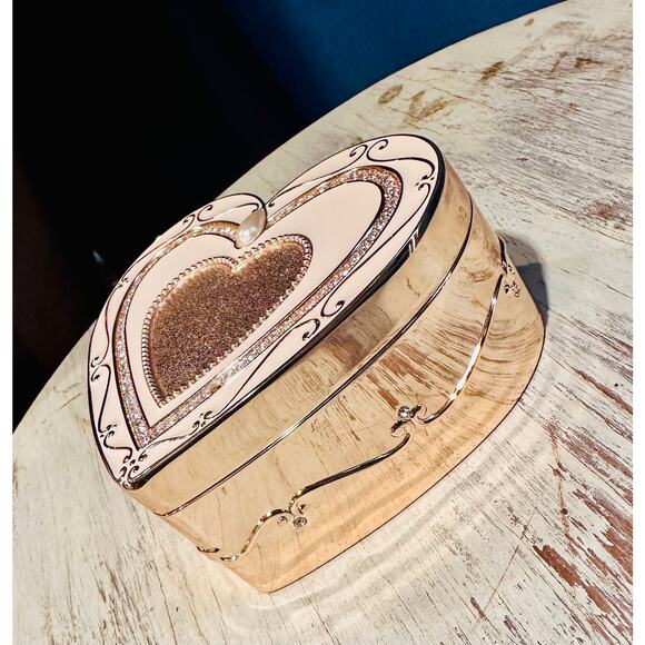 Heart Shaped Enamled Velvet lined Jewelry Box, New Old Stock Things Remembered - Picture 2 of 10